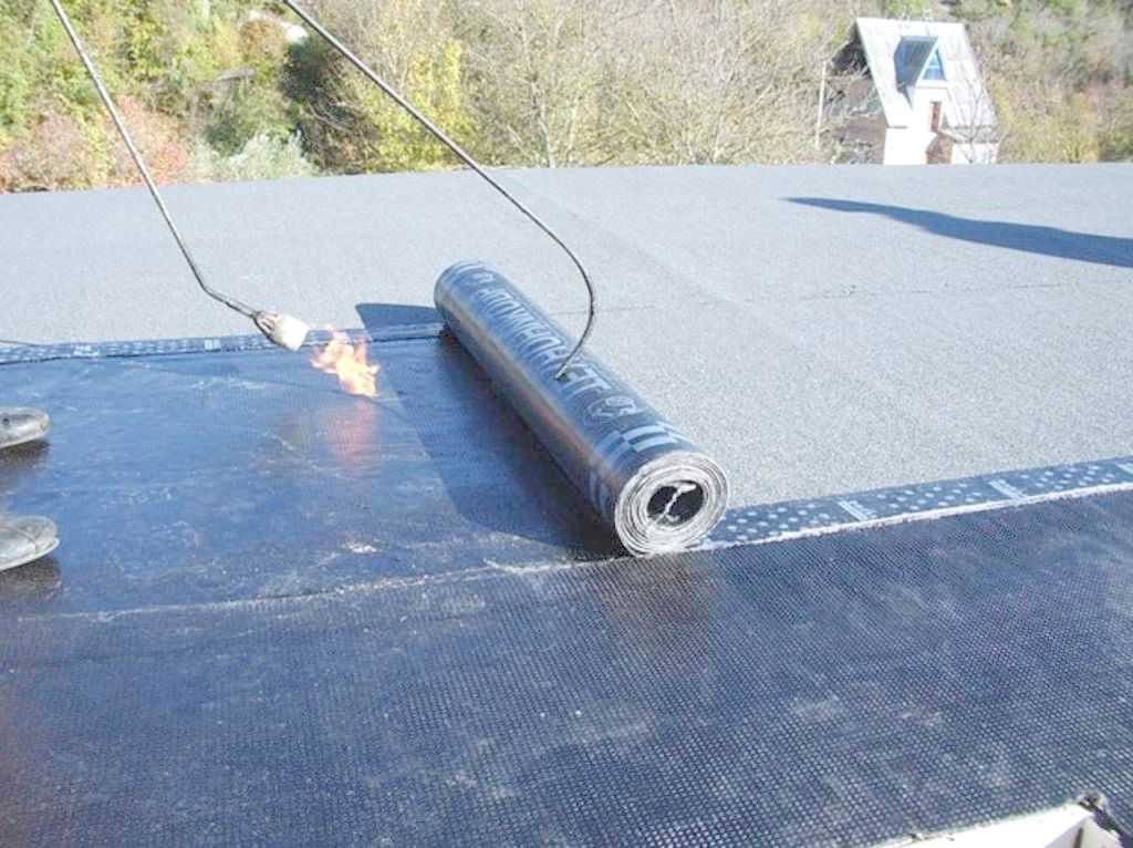 Чем покрыть крышу гаража дешево - строительный журнал
