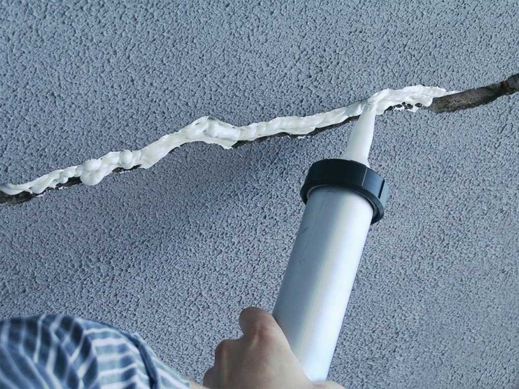 Как заделать трещину кирпичной стене дома | советы и рекомендации