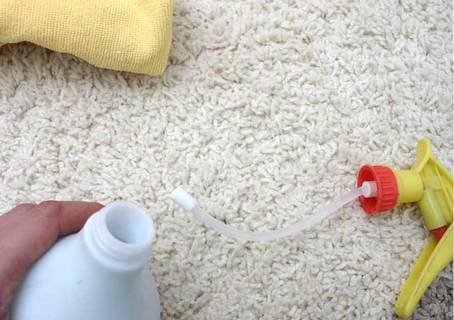 Как почистить ковер в домашних условиях содой и уксусом