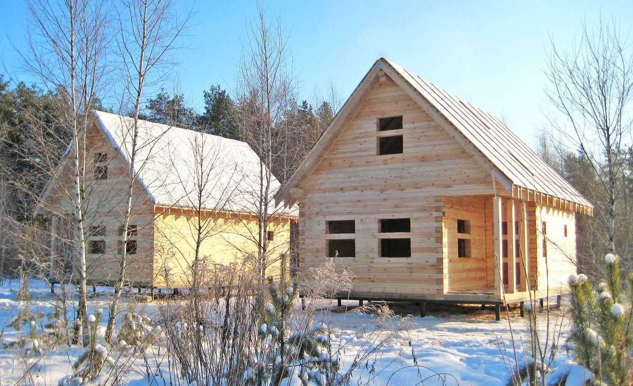 Можно ли строить дом зимой: особенности, сложности, плюсы и минусы