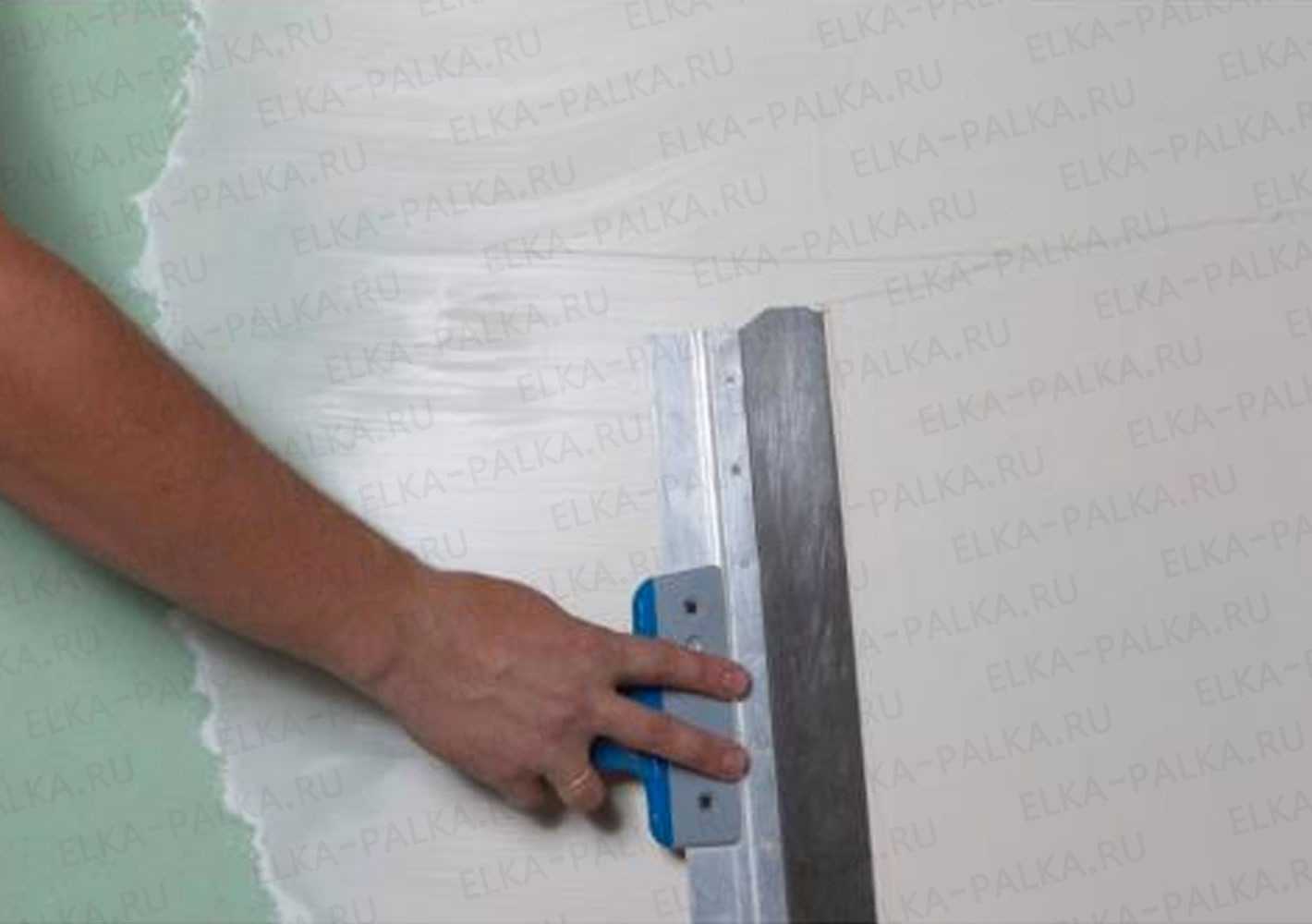 Шпаклевка потолка: как правильно зашпаклевать под покраску или обои, видео и фото