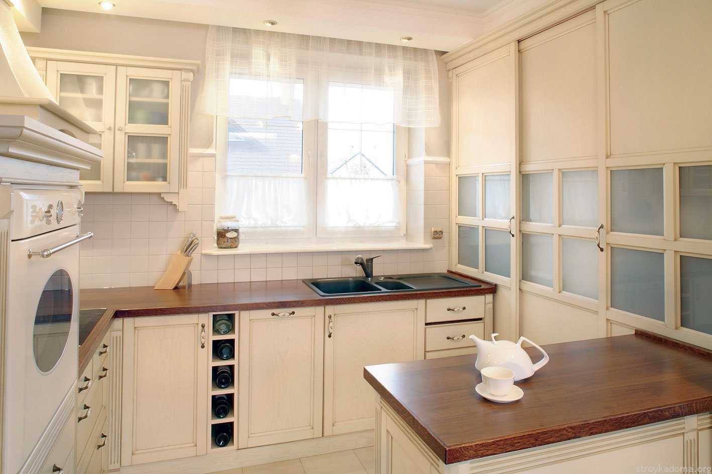 Дизайн кухни с мойкой у окна: раковина в подоконнике в хрущевке, особенности