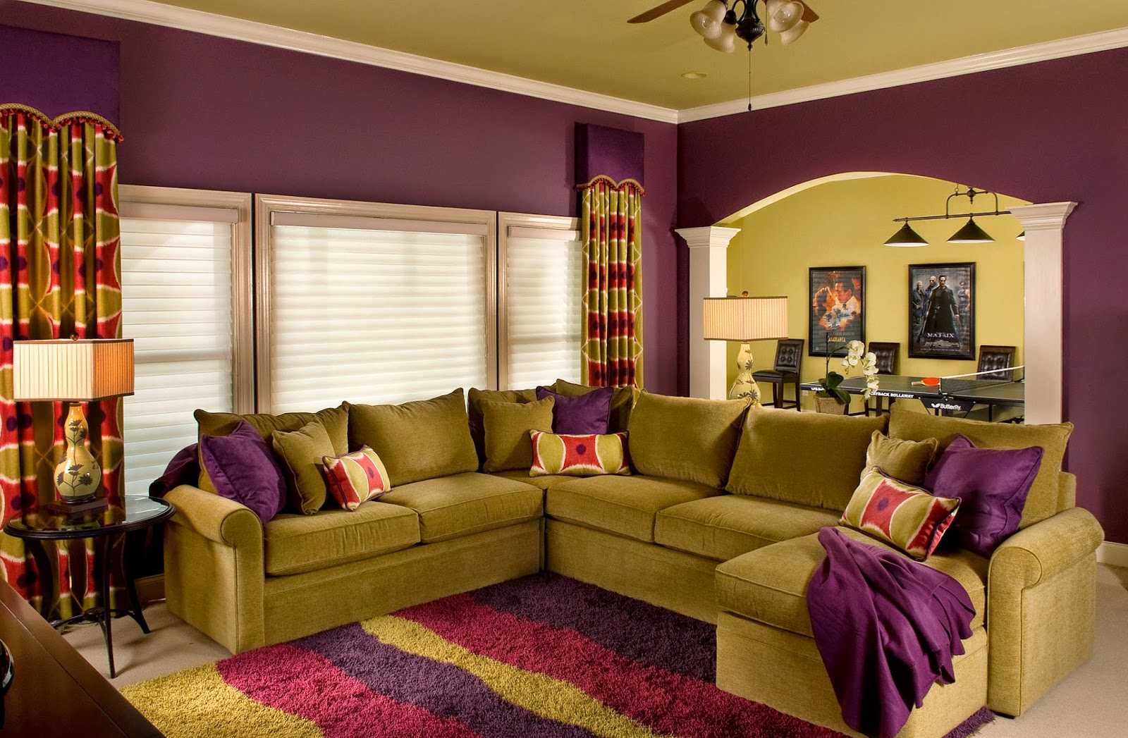 Бежевый диван: сочетание с другими цветами в интерьере | фото