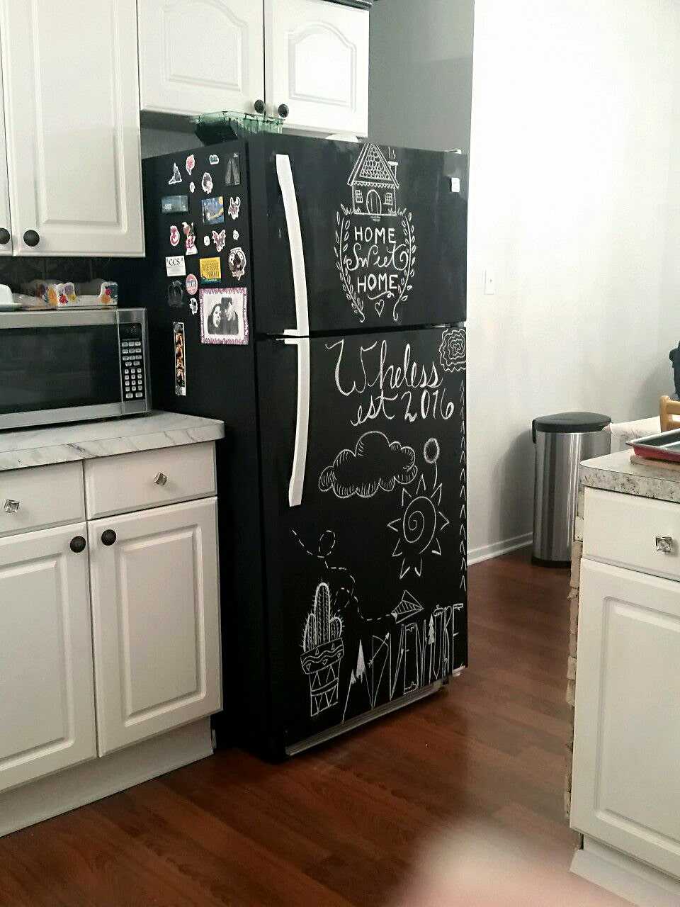 16 замечательных идей, которые помогут преобразить старый холодильник