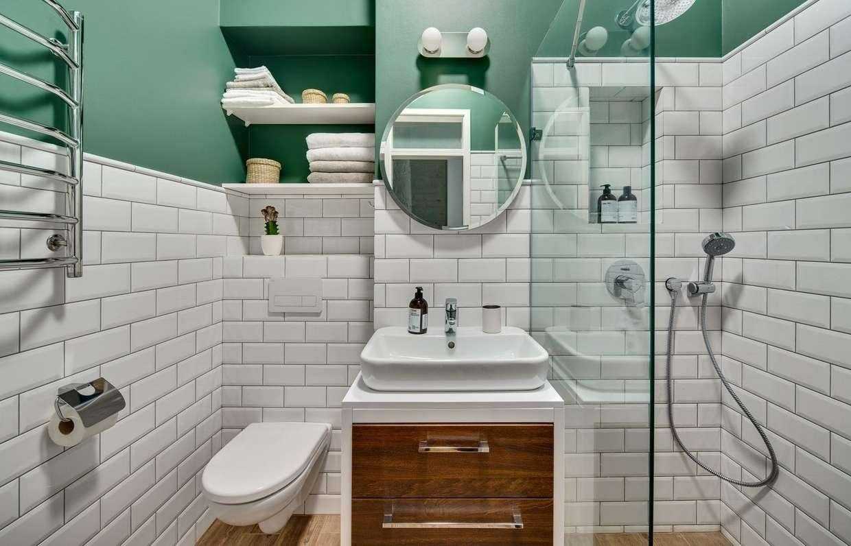 Как разместить все необходимое в маленькой ванной: 7 полезных советов и дизайнерских хитростей