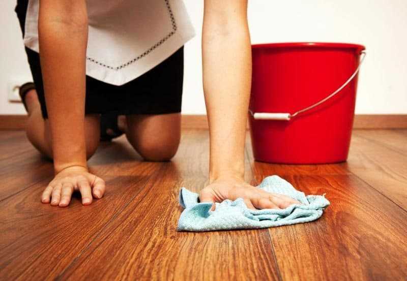 Советы, чем чистить линолеум на кухне от грязи, жира и пятен