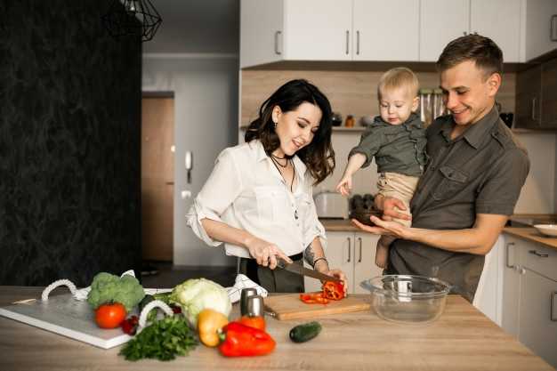 Хранение кастрюль, сковородок, крышек на кухне: размещение посуды с учётом её доступности на небольшой кухне