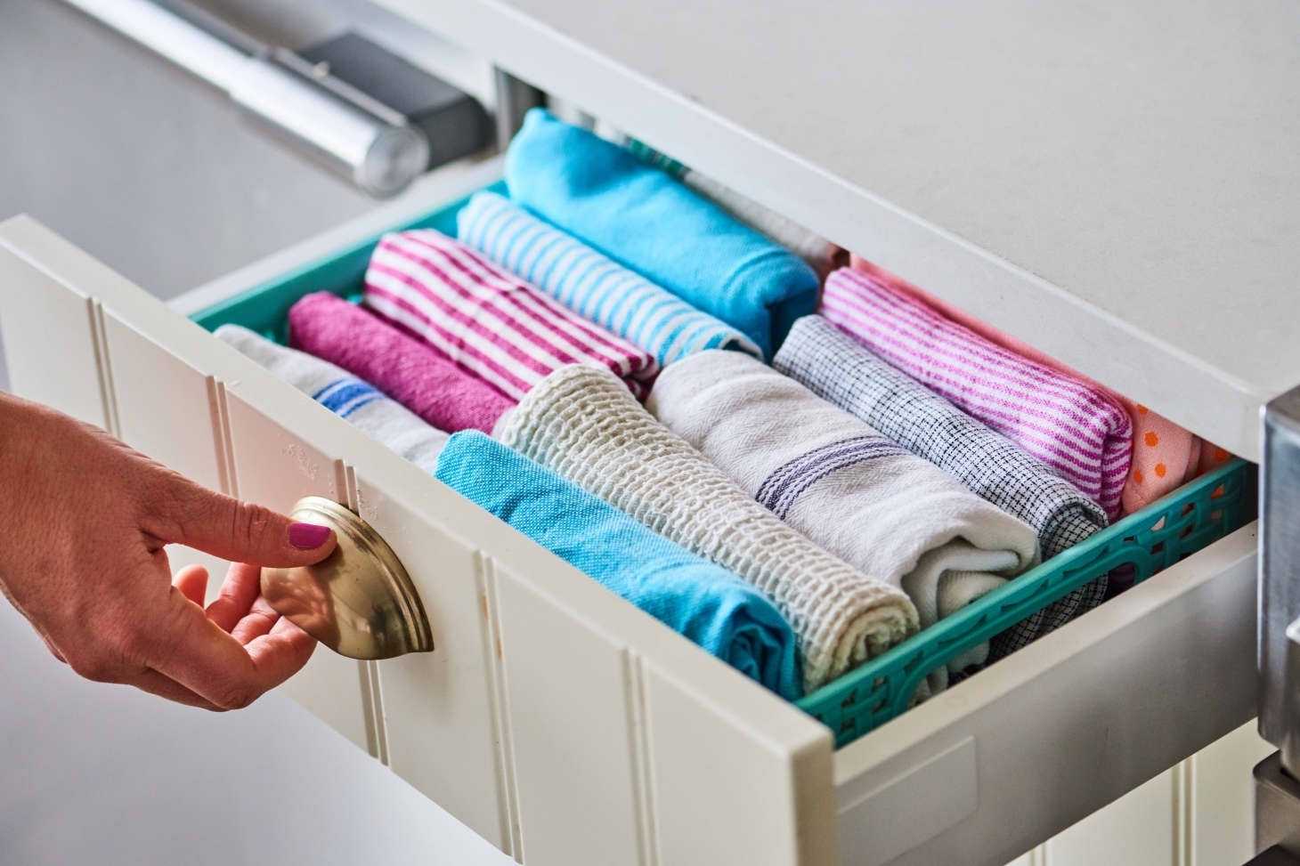 Как красиво сложить полотенце, как компактно свернуть в рулончик, где можно хранить