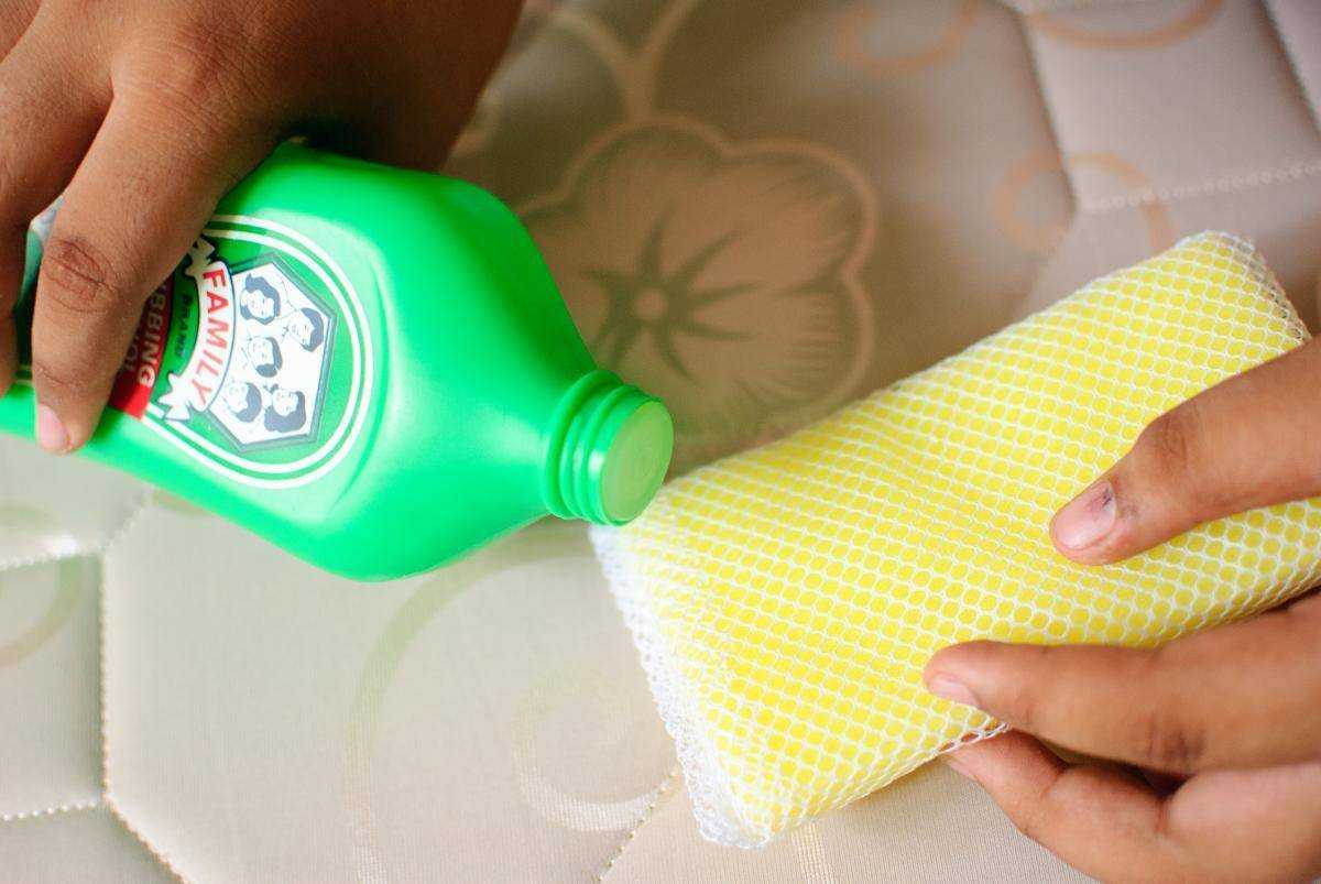 Как почистить матрас: топ 20 лучших средств и способов в домашних условиях