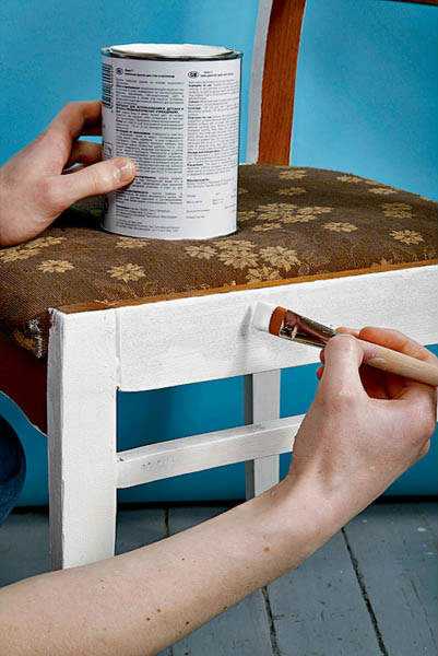 Краска для мебели из дерева: без запаха, для первого и повторного окрашивания