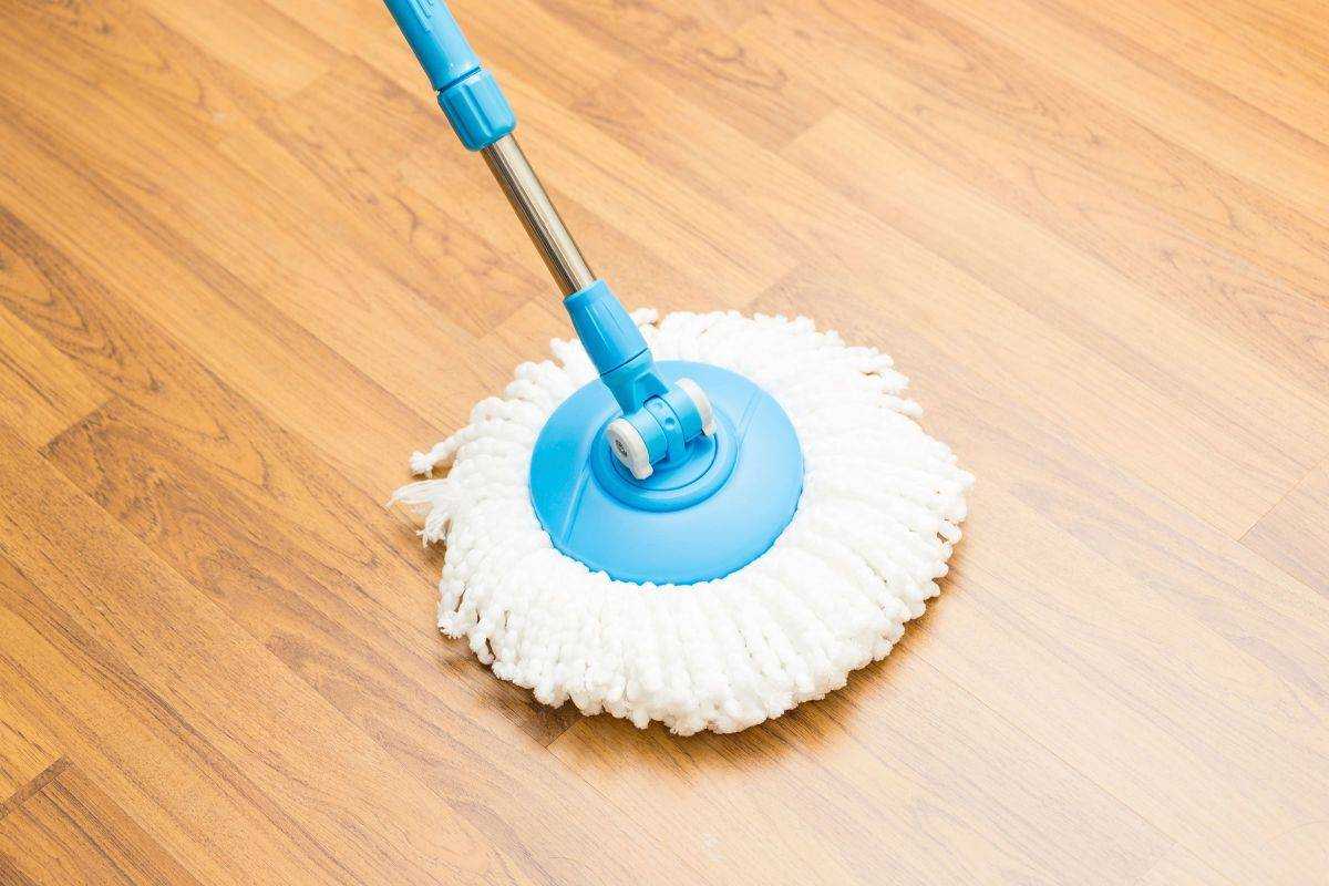 С чего начать наведение порядка: 6 правил быстрой уборки квартиры