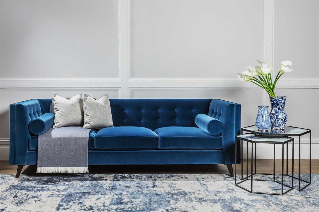«голубой диван в интерьере: самые стильные комбинации»